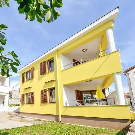 Apartments Ana Petrcane Exterior photo