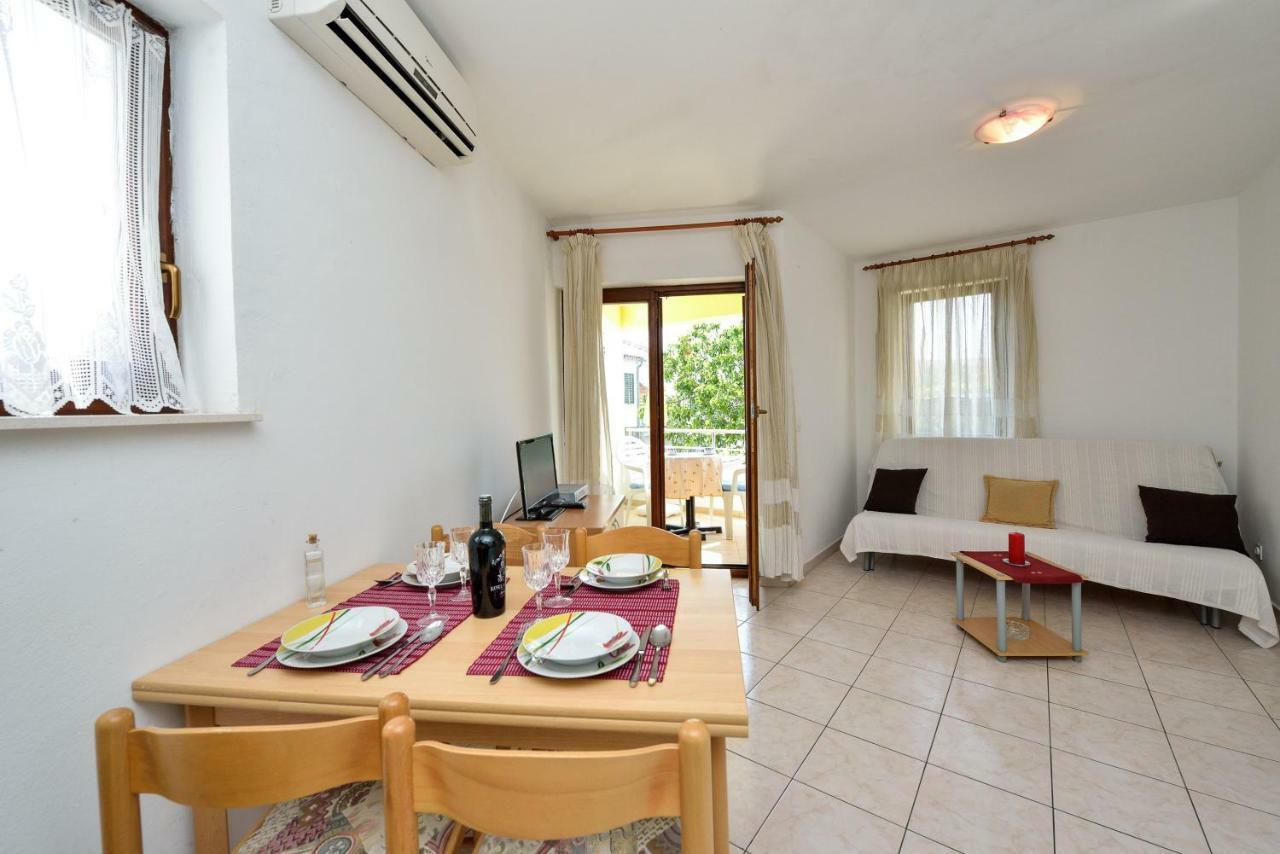 Ana Apartman Petrcane